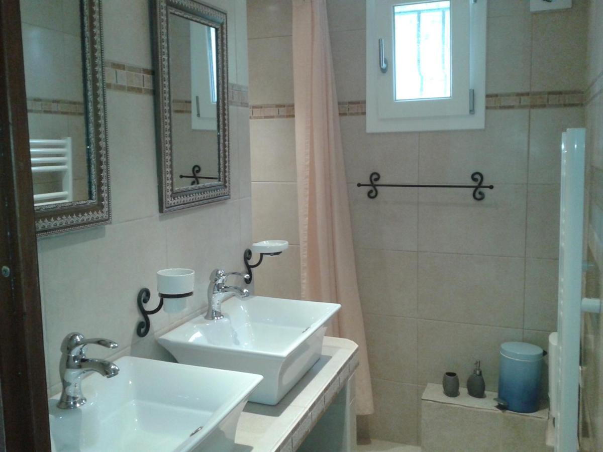 Chambres Chez L'Habitant Claviers Екстер'єр фото