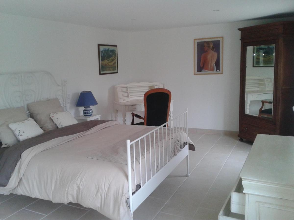 Chambres Chez L'Habitant Claviers Екстер'єр фото